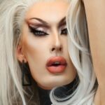 Roem Instagram – CONNECTED 🔌
Once you go tech, you never go back 🤖

#dragqueen #dragmakeup #sciencefiction #artificallimbs #futuristic #photoshoot #rupaulsdragrace #dragraceholland