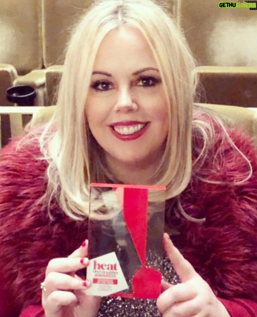Roisin Conaty Instagram - Yayyyy I won the “Comedian of the Year” award. 🥰Thanks so much @boydhilton @heatworld I’m delighted 🤩and thanks for all the kindly #gameface love 💕 https://heatworld.com/entertainment/tv-movies/unmissables-awards-winners-2019/