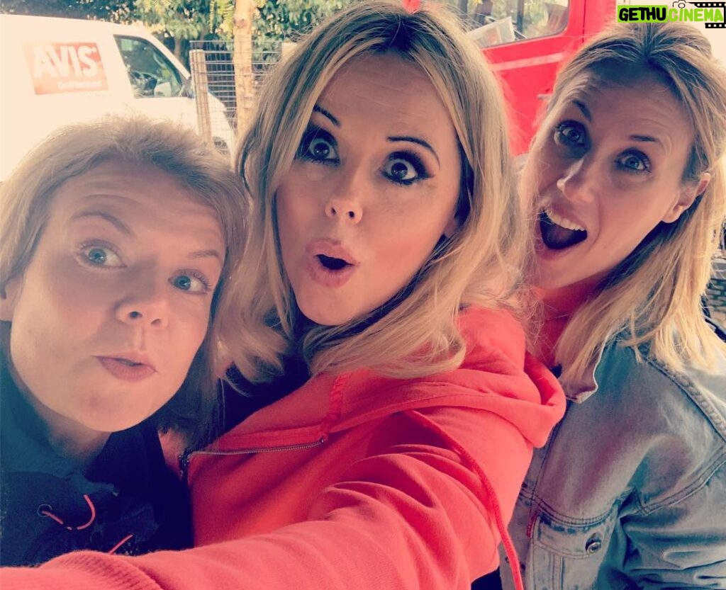 Roisin Conaty Instagram - One of my best friends, all the way from infants and the real life Lucie made a cameo in GameFace Me You nervous? Lucie No this is feels so familiar its just like being in drama at school with you bossing me about, it feels exactly the same” ❤❤💖💖💕