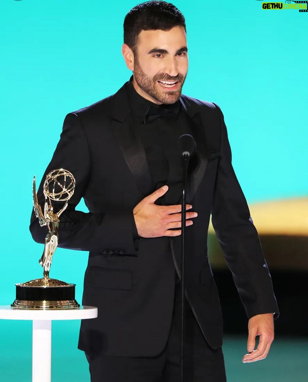 Roisin Conaty Instagram - Absolute fu&kin scenes when he won last night. Congratulations to the incredible @mrbrettgoldstein ❤️❤️❤️🪅🍾🎁🥳💪🏼💪🏼❤️❤️❤️😝😝🙌🙌🙌🥇🥇🥇🥳🥳🥳🎊🎊🎊🎉🎉❤️❤️❤️