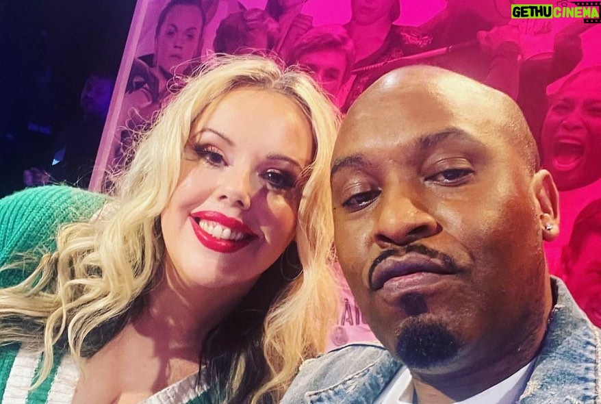 Roisin Conaty Instagram - Big Fat Quiz of sport Sunday 9pm channel 4 with this fine bunch. ππ₯ππΎπποΈπ
