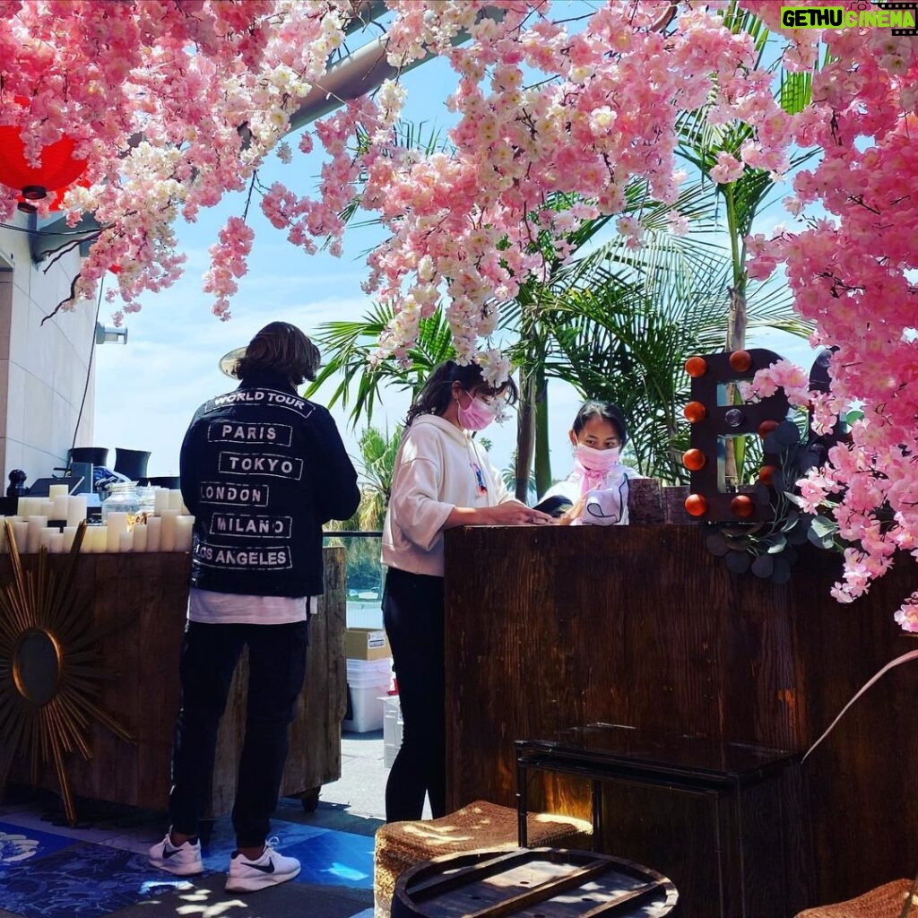 Romain Chavent Instagram - Why Does Work Feel Like Paradise... 🌸🌴❤️