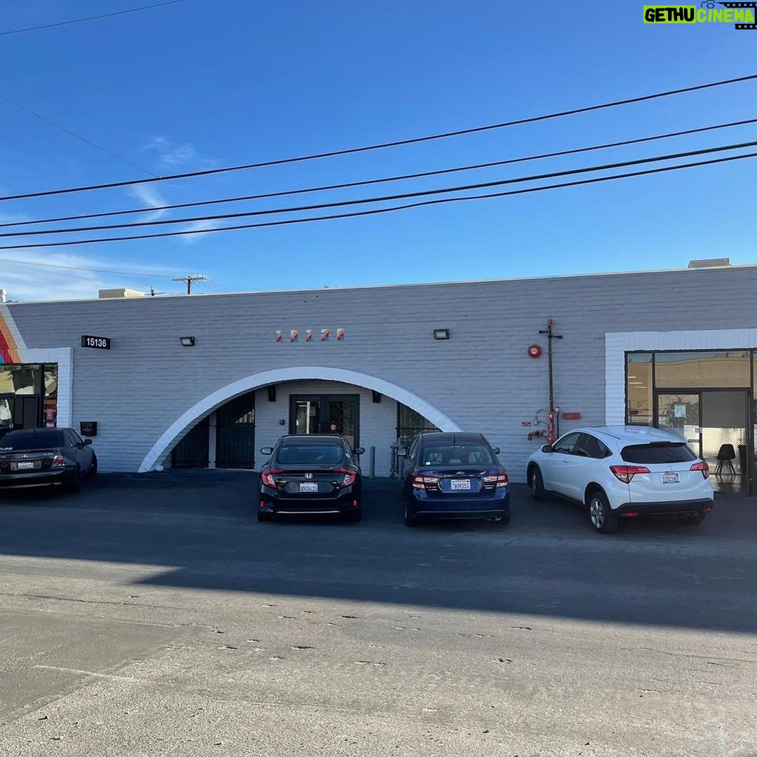 Romain Chavent Instagram - So proud of all my Team in Los Angeles « Ghost Hospitality Group » & our new Partner @fabricesopoglian for opening our new location in Van Nuys We now deliver Sherman Oaks, Van Nuys, Encino, Granada Hills, Winetka, Topanga, Canoga Park and not to forget Beverly Hills & West Hollywood. Please dont hesitate to order some of the best sushi you ever had from all the Platforms Postmates, Uber Eats, Grubhub, Yelp & Doordash. More than ever your support is essential to us and i hope you will enjoy it as much as we enjoyed creating affordable high quality tasty sushi for you guys ❤️🍣 To order go to our website also if you wanna pick it up Www.azaisushila.com
