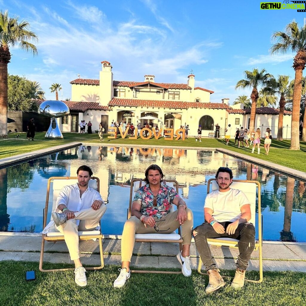 Romain Chavent Instagram - ☀🌴Coachilling wt my Homies🌴☀ Coachella Music Festival