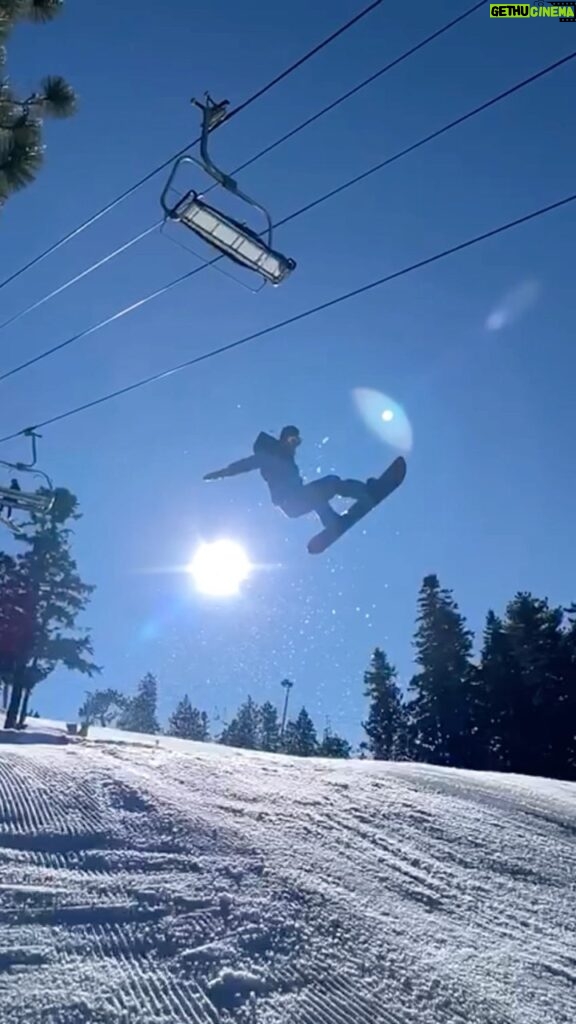 Romain Chavent Instagram - Cant wait for Ski Season Back… My friend on the video not so sure he feels the same … 🤣 Mountain High Ski Resort, Wrightwood Ca