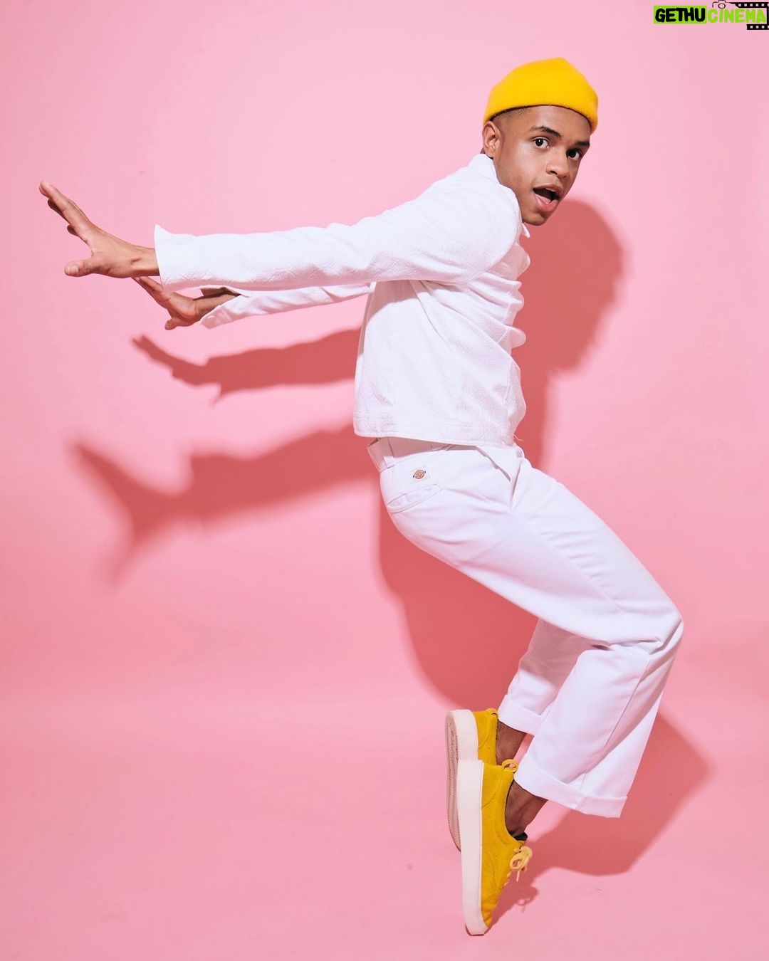 Roman Banks - 2.3K Likes - mood(s) after a week of hearing you guys’s feedback on the EP! it warms my heart to know that folks are out there listening, lovin’, and sharing! don’t stop! 💛
but it’d be foolish of me to take all of the credit. this wouldn’t have been made possible without the TLC of some very talented, patient, and generous individuals. so a HUGE thank you to the creatives that made Days more than a daydream:
⠀⠀⠀⠀⠀⠀⠀⠀⠀
co-producers: @joshearlsmusic @logansmithofficial
guitarist: @joshearlsmusic
bassist: @dangallaghermusic
drummer: @joey.antico
strings: @sam_tippen
piano: @_brileyharris/@logansmithofficial
vocals: @alexlynei/@logansmithofficial
horn arrangement: @meltingmytrumpet/@logansmithofficial
horns: @heinrichmaneuverproductions
master engineer: @colin_schwanke
all around superhero and mega-human: @logansmithofficial ⠀⠀⠀⠀⠀⠀⠀⠀⠀
I love you all 3000. ⠀⠀⠀⠀⠀⠀⠀⠀⠀
and YOU. thank YOU for listening! and if you haven’t? get on that! save it. share it. play it for friends. play it for family. buy it. the list goes on!
⠀⠀⠀⠀⠀⠀⠀⠀⠀
all the love.
play safe. stay safe. 💛