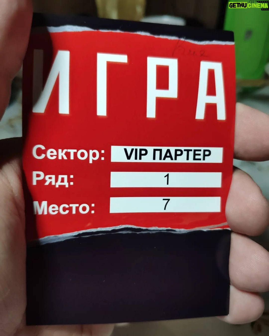 Roman Popov Instagram - Это было просто восхитительно! Спасибо командам и @comedyclubru Скоро на @tnt_online!