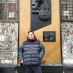 Roman Popov Instagram - Привет, Питер. К Вите по традиции. Теперь уже с подрастающим киношниками. :) #Камчатка