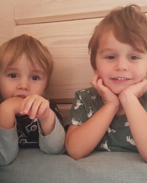 Roman Tomeš Instagram - 6let! Zastavit čas a věčně setrvat v té ohromné lásce, kterou od té doby zažíváme! Tož, užij si to, parťáku! Rosteš do krásy a moudrosti! Pořádně to oslav a moc se neopij! #kristian ❤️❤️❤️