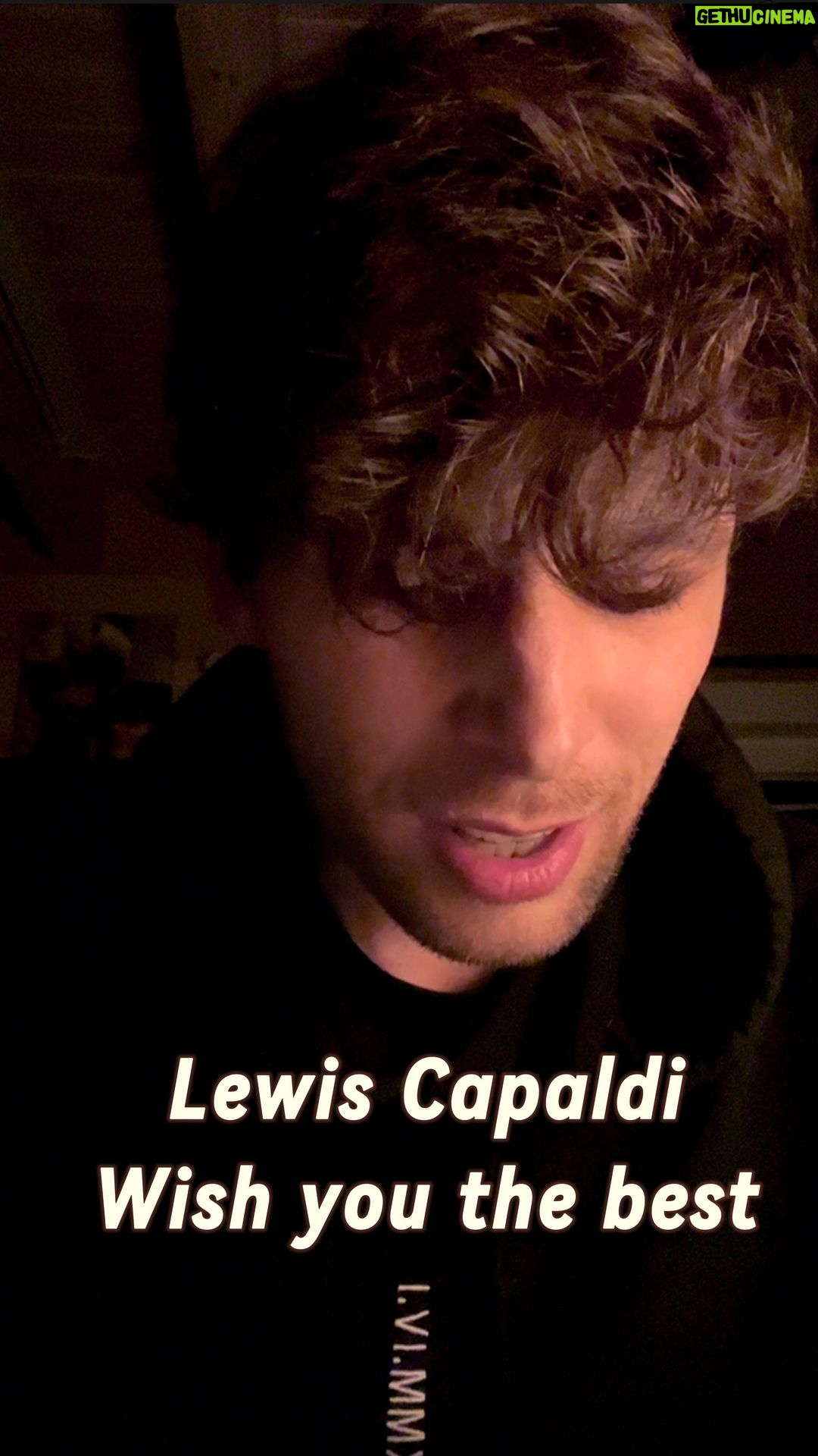 Roman Tomeš Instagram - Tuhle miluju! #lewiscapaldi #wishyouthebest #cover