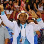 Ronaldinho Instagram - Chegou o dia de torcer por nossas Escolas de Samba!!! É lindo ver o trabalho de todos para ter um evento tão especial para nós brasileiros… Boa sorte galera!!!! 🎉🤙🏾