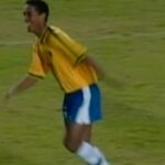 Ronaldinho Instagram - “OLHA O QUE ELE FEZ! OLHA O QUE ELE FEZ!” 🤪🤙 #VibraOContinente