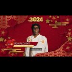 Ronaldinho Instagram - Chúc mừng Tết Nguyên Đán! Kính chúc bạn và gia đình một năm Giáp Thìn thịnh vượng, hạnh phúc, và thành công rực rỡ. 🎉🐉 #NEW88 #TếtNguyênĐánCùngNEW88 EN: Happy Lunar New Year ! we wish you and your families a year of prosperity, happiness and triumphant success in the year of the Dragon. 🎉🐉 #LunarNewYearWithNEW88