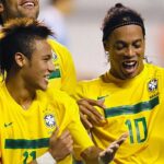 Ronaldinho Instagram - Feliz aniversário @neymarjr !!! Que vc seja muito feliz meu parceiro, muita paz e saúde 🤙🏾