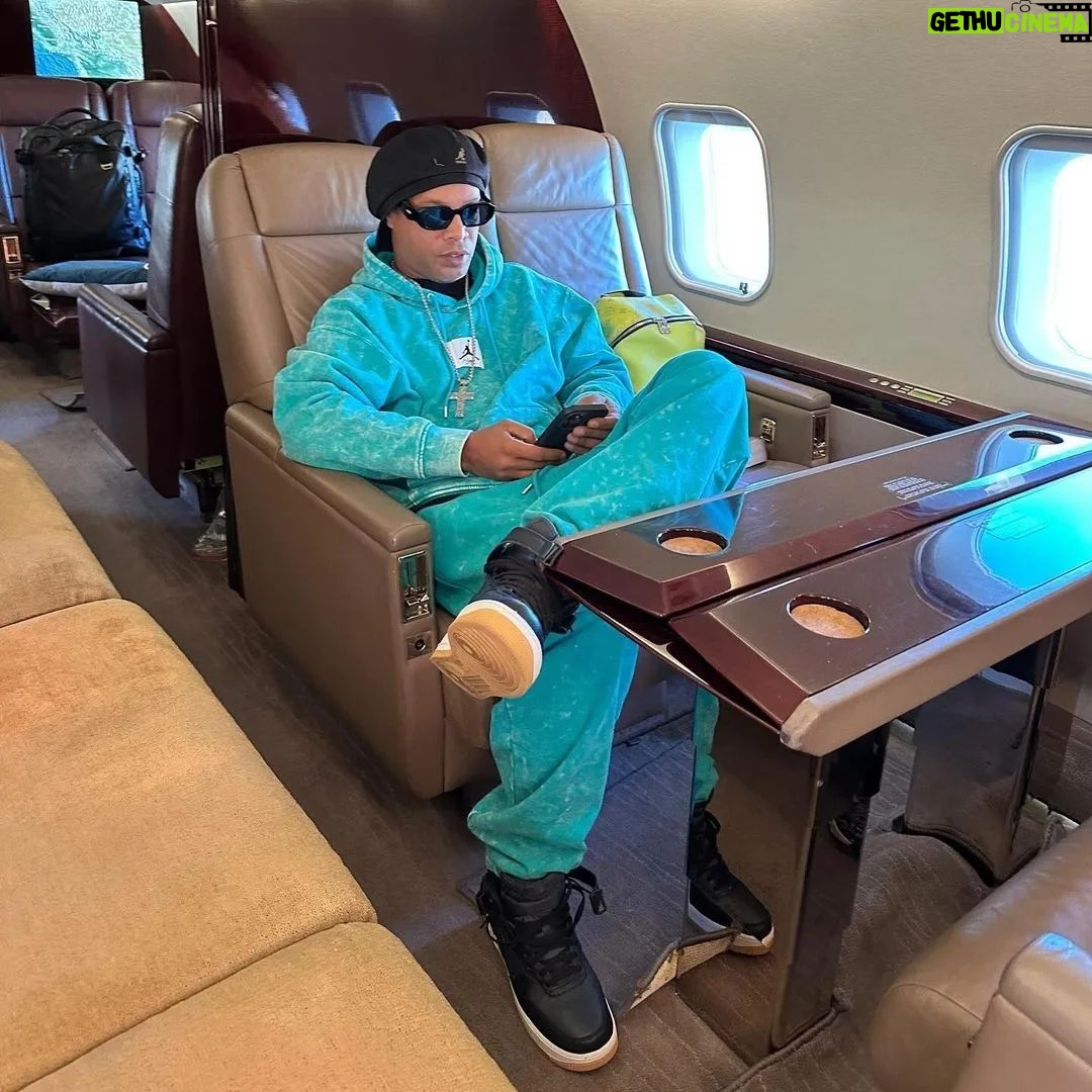 Ronaldinho Instagram - Sempre pronto π€πΎπβοΈ Las Vegas