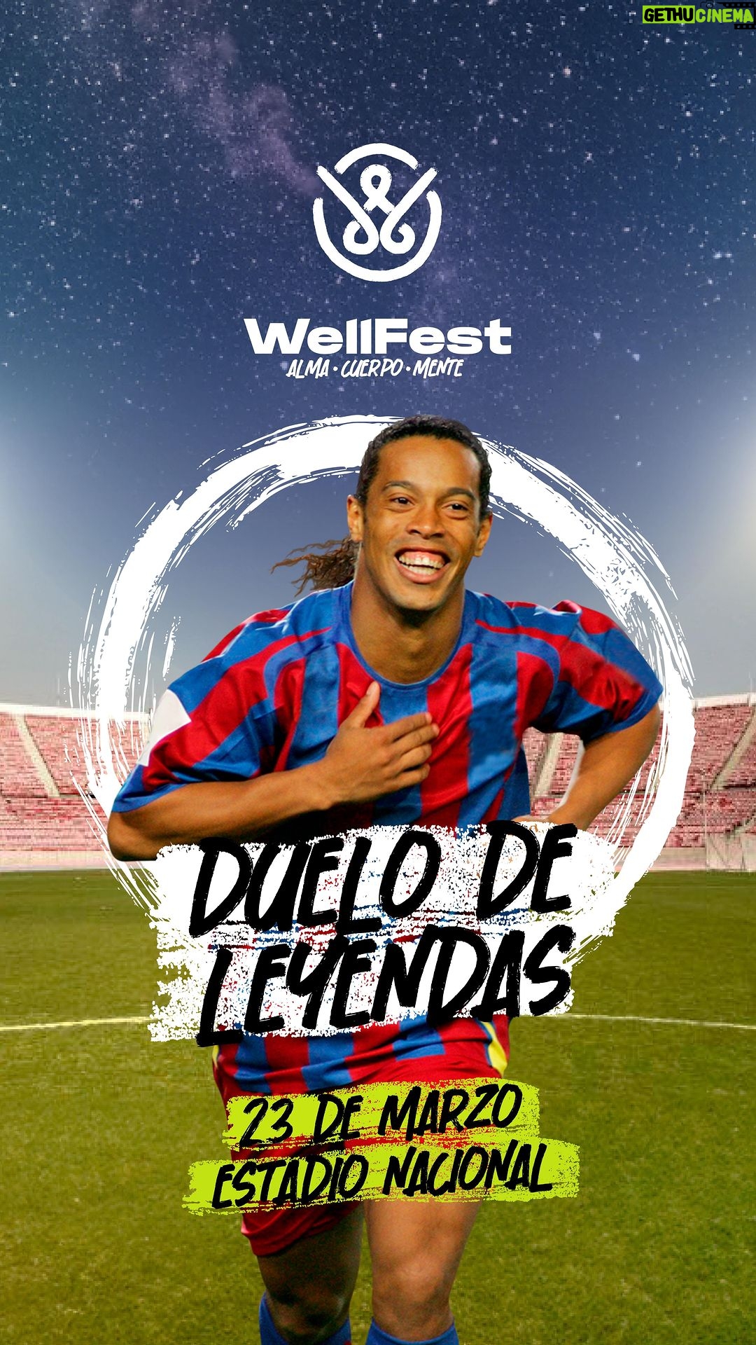 Ronaldinho Instagram - Ronaldinho Gaúcho llega a WellFest 2024! 🏟️ 👑 @Ronaldinho vuelve al Estadio Nacional para el Duelo de Leyendas de fútbol: Históricos de la Selección Chilena vs Resto del Mundo. 🔥Anuncio de nuevos fichajes‼️ Ronaldinho Gaúcho - Equipo Resto del Mundo 🌍🇧🇷: Mediocentro ofensivo brasilero campeón de la Copa del Mundo y Copa América con Brasil, campeón con FC Barcelona de la Liga y Champions League, campeón de la Seria A con AC Milan, campeón de la Copa Libertadores con Atlético Mineiro, además 2 veces ganador del premio The Best y ganador del Balón de Oro. ️🌍 Una exhibición inolvidable te espera, con tus ídolos de la infancia y verdaderas leyendas del fútbol. 🌟 ¡No te pierdas esta experiencia única! 🎟️ Consigue tus entradas en ticketplus.cl ¡Quedan los últimos cupos! 💳 Recuerda que comprando con tu tarjeta @rappicardbyitau_ obtienes un 20% OFF en tus entradas. 📲 Si aún no tienes tu tarjeta, pídela 100% digital en la app de Rappi o link en nuestra bio. #WellFest2024 #Duelodeleyendas #Ronaldhino #RonaldhinoenChile