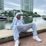 Ronaldinho Instagram - Posturado e calmo 🤣 @dryworld_brands Miami, Florida
