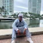 Ronaldinho Instagram - Posturado e calmo 🤣 @dryworld_brands Miami, Florida