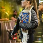 Ronda Rousey Instagram - Holy jeez so much went down this holiday weekend you have no idea, stay tuned for my next @youtube stream where I’ll attempt to unpack my brain after this hell of a few days. Short summary: Rhode Island you’re okay, Boston you suck, Maine you’re cool. I’m out. 💇🏼‍♀️ @thisisbabe 💄 @mariko_hirano 🩳 @iammikaze 🥾 @mizunousa 🥊 @nazoboxing 📸 @kimberlasskick @dtfmania