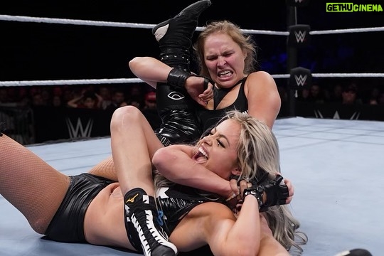 Ronda Rousey Instagram - Banger #wweLive #WWEdayton #AndStill