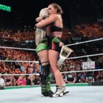 Ronda Rousey Instagram – @yaonlylivvonce you deserve it
@natbynature you’re still a bitch