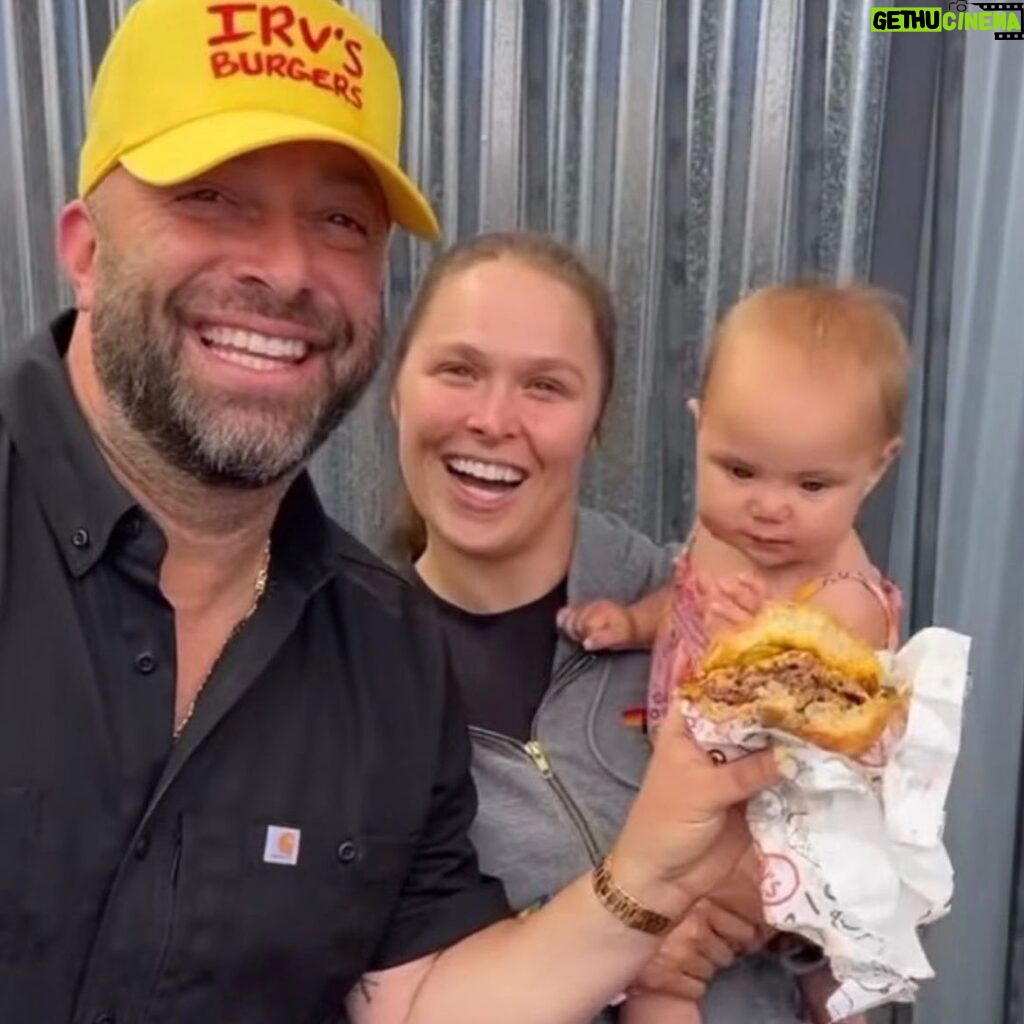Ronda Rousey Instagram - After not having a hot meal in 36 hours, crashing the soft reopening of @irvsburgers was just what I needed 😍 Thank you @bslater9 and @bigshot for everything you’ve done to save this iconic burger joint that’s been part of LA history since 1946🙏🏼 Best burger fries and shake I’ve ever had in my life🤤 (get the Nutella shake!) Check them out when they officially reopen at 7998 Santa Monica Blvd on June 7th!! #JustForYou