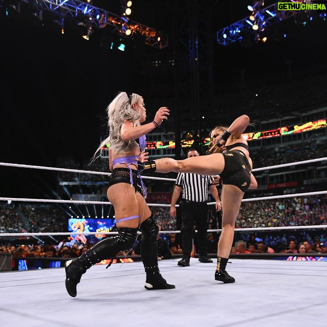 Ronda Rousey Instagram - Hey @wwe if you guys could stop screwing me to put over your golden girls at every major ppv that’d be greaaaaaat