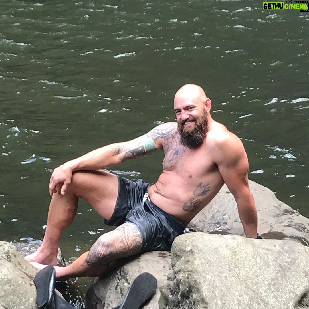 Ronda Rousey Instagram - Happy Birthday to the Love of My Life, the man who changed my world 🌎 the bravest, strongest most hard working kind and loving person on the planet❤️my Everything and more🥰 I Love You Travis Browne😍