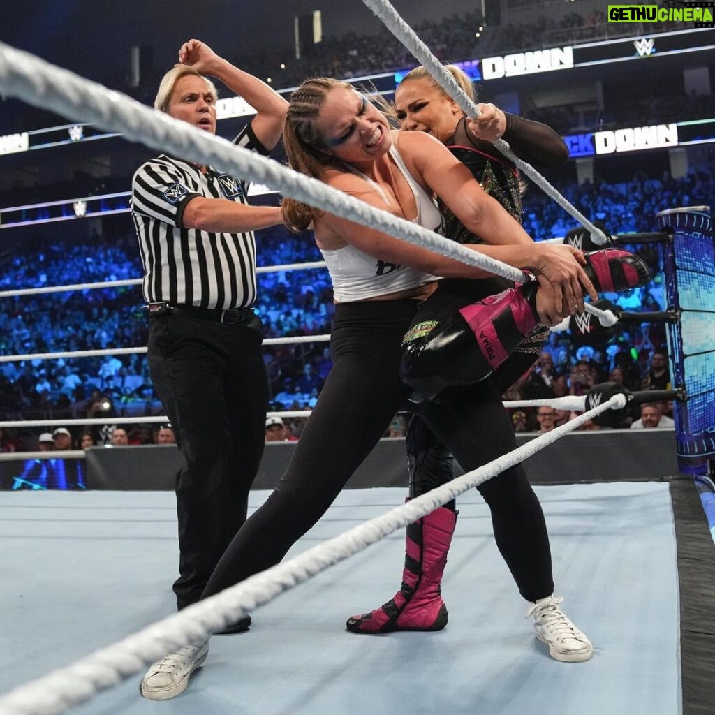 Ronda Rousey Instagram - @yaonlylivvonce see you at #Summerslam @natbynature you’re still a bitch #futuretrunks