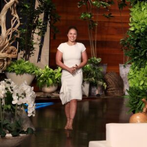 Ronda Jean Rousey Instagram - Don’t miss today on the final season of @theellenshow where we talk #wrestlemania38, my daughter’s extremely long and beautiful name, rushing back to @wwe 4 months after giving birth, breast feeding between butt kickings and more - check your local listings❤️ 
💇🏼‍♀️ @thisisbabe 
💄 @heeezooo 
👗 @shopalejandro
