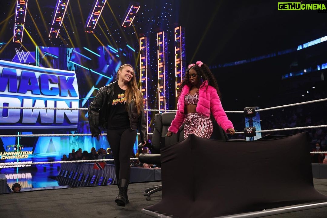 Ronda Rousey Instagram - Just another smoothly run contract signing at the @wwe
