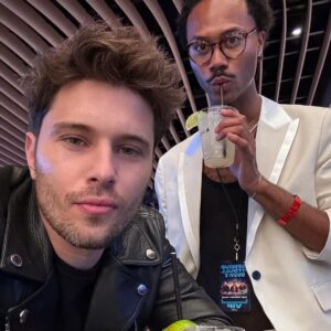 Ronen Rubinstein Instagram - Papi ! Thank you for a magical evening ! Besos besos besos 🥰