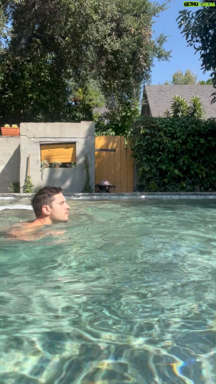 Ronen Rubinstein - 16.4K Likes - 🧜🏼♂️
