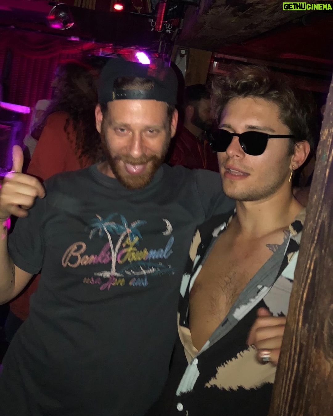 Ronen Rubinstein Instagram - Happy Birthday to the coolest, most talented person I’ve ever known. You’re the big brother I’ve always wanted. I love you bubaleh ♥️
