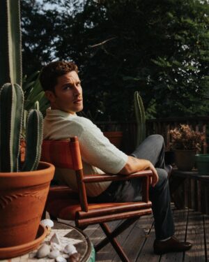 Ronen Rubinstein Instagram - Finally unlocking the Laurel Canyon vault. Summer of 2021, inspired by 1960’s Hollywood. Jonny, Chaise & I came together and spent the entire day creating, laughing, spinning vinyl, sipping good liquor. Good times with good people, during a not so good time in the world. I will forever cherish moments like this. #ShotByShoer #StyledByChaise