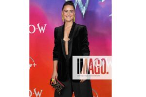 Rosabell Laurenti Sellers Instagram - Willow premiere in Los Angeles 🤩 hands down one of the best projects I’ve ever been a part of. So honored to have worked alongside these legends! Thanks @__groovin__  @dis_ass_tro  for the look 🥰