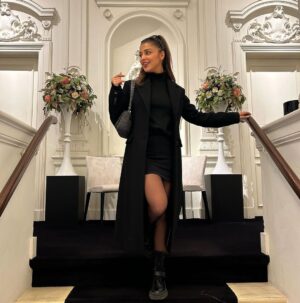 Rosanna Jegorel Instagram - Black is such a happy color 🖤