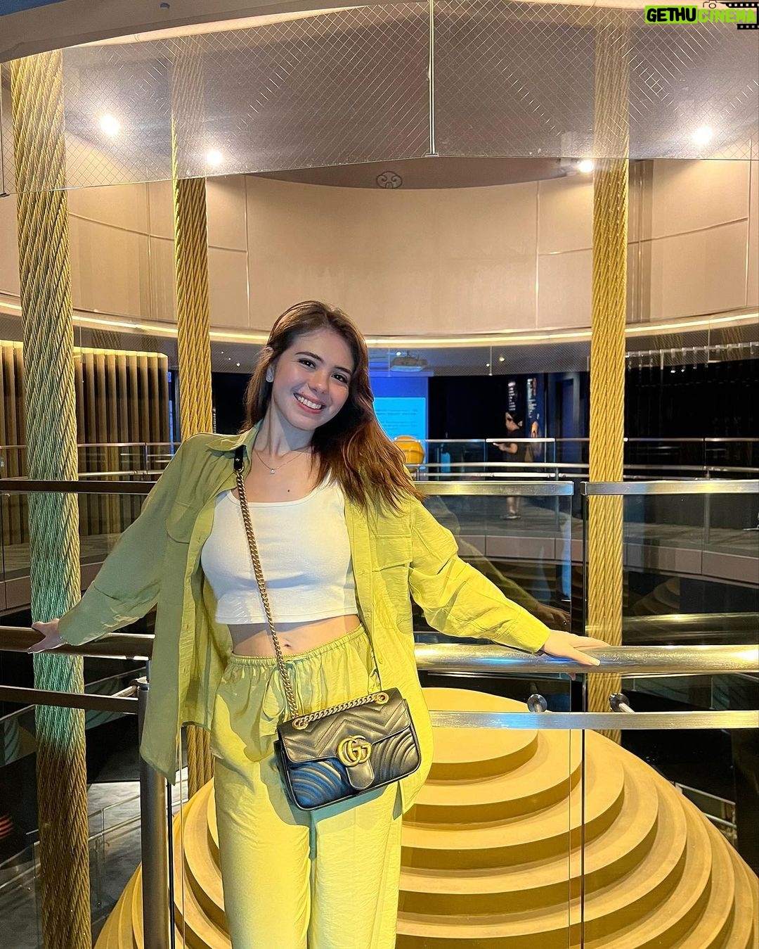 Rose Van Ginkel Instagram - the purpose of our life is to be happy. 💚 Taipei 101, Taiwan