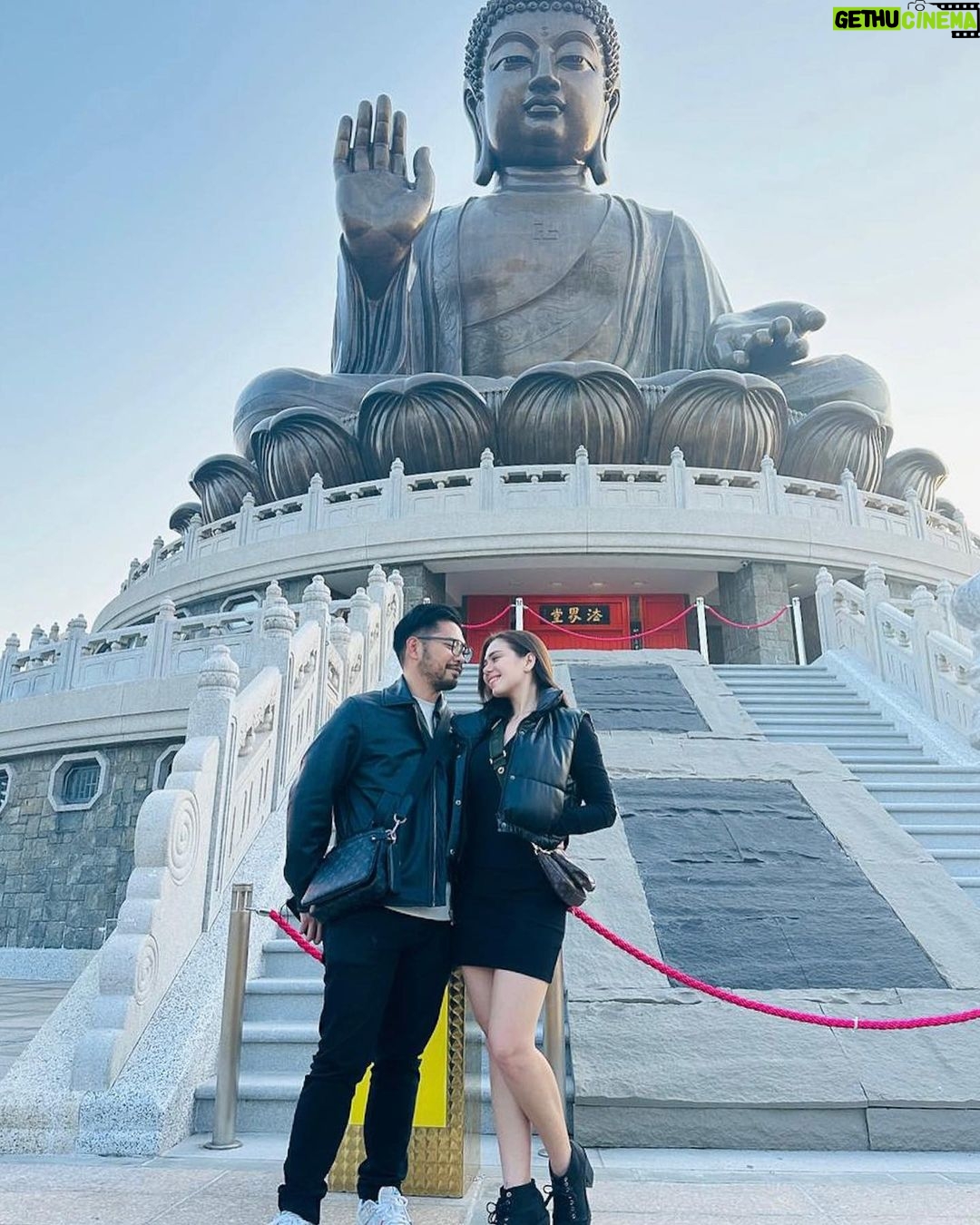 Rose Van Ginkel Instagram - Hong kong with you! 🤍 Hong Kong