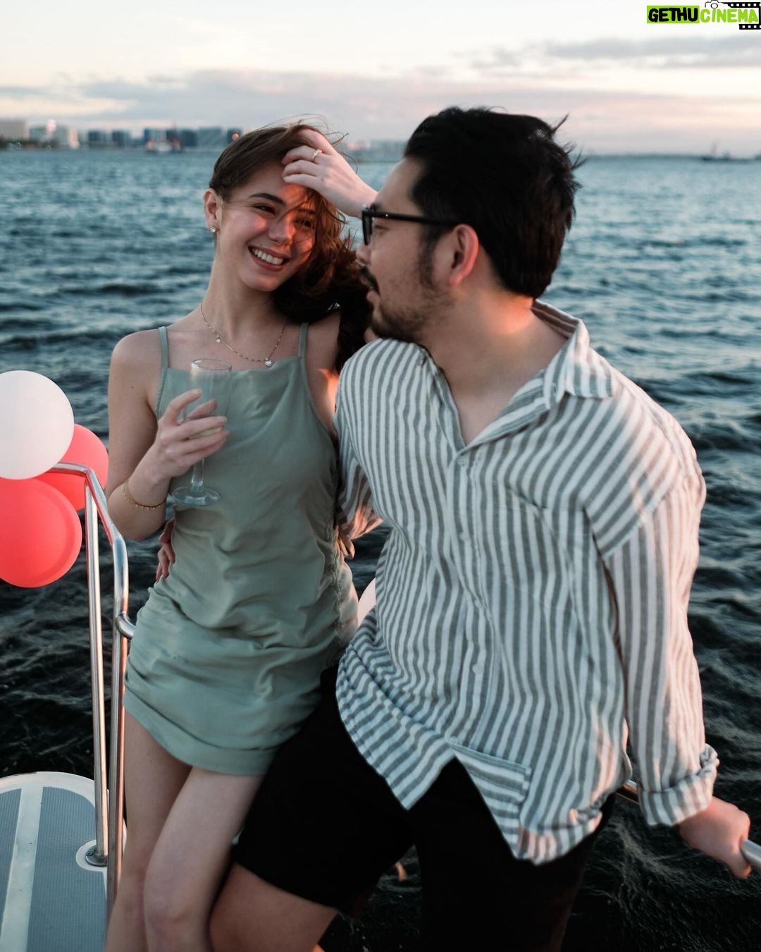 Rose Van Ginkel Instagram - Wala akong gusto kundi makita kang masaya 🤍
