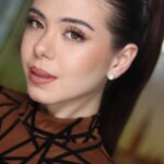 Rose Van Ginkel Instagram - Make up by @markfernandezmakeup Hair by @jobendinglasanhairstyles Para kang papa mo dec 13 🤍