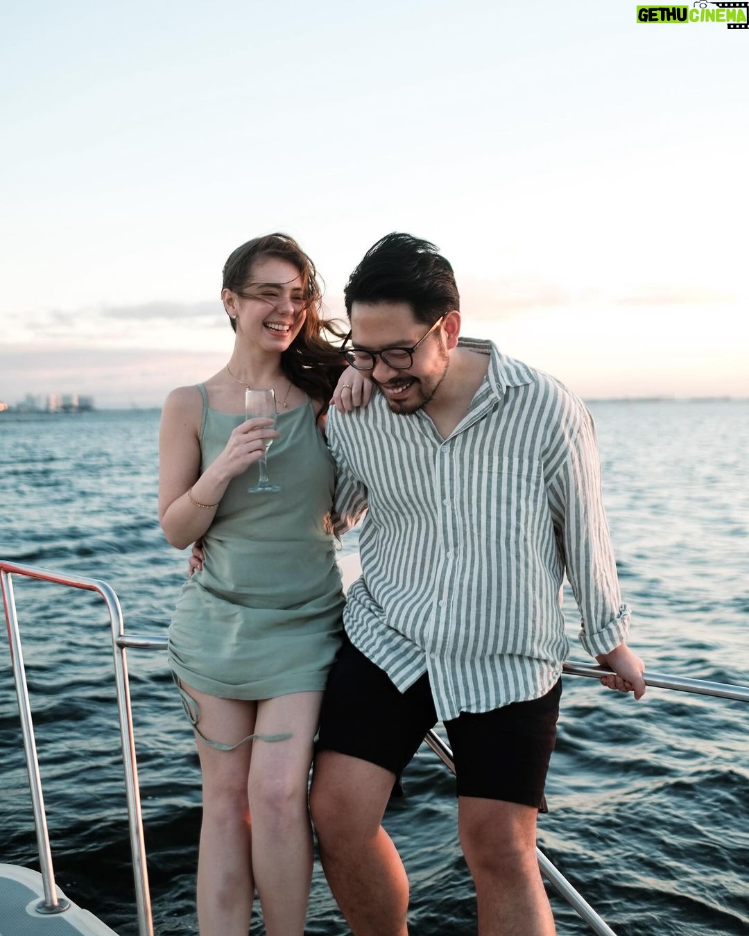 Rose Van Ginkel Instagram - Wala akong gusto kundi makita kang masaya 🤍