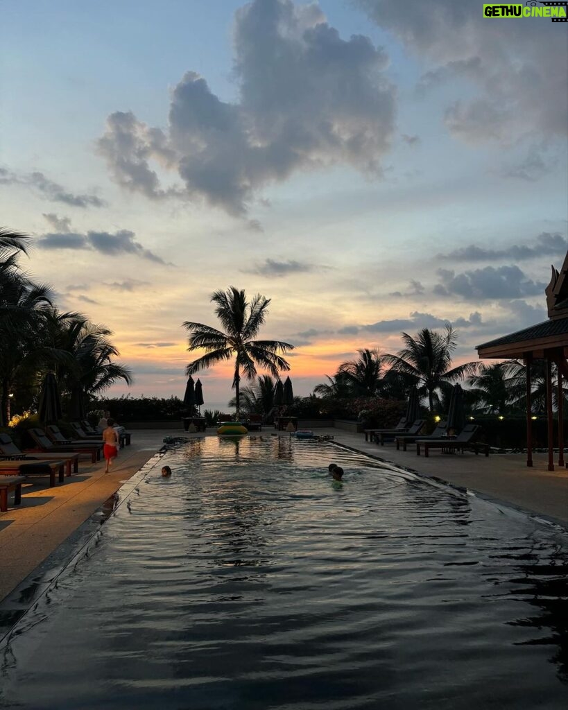 Rosie Huntington-Whiteley Instagram - Sunrise to sunset 🌅 Phuket, Thailand