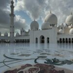 Rosie Huntington-Whiteley Instagram - #AD Such an honour to tour the Sheikh Zayed Grand Mosque whilst we were #InAbuDhabi 🤍 @visitabudhabi Abu Dhabi, United Arab Emirates