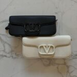 Rosie Huntington-Whiteley Instagram - Accessorise 🤍