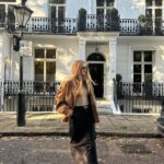 Rosie Huntington-Whiteley Instagram - 🖤 London, United Kingdom