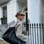 Rosie Huntington-Whiteley Instagram - The Kate Tote @aninebingofficial 🖤 #Ad #AnineBingMuse