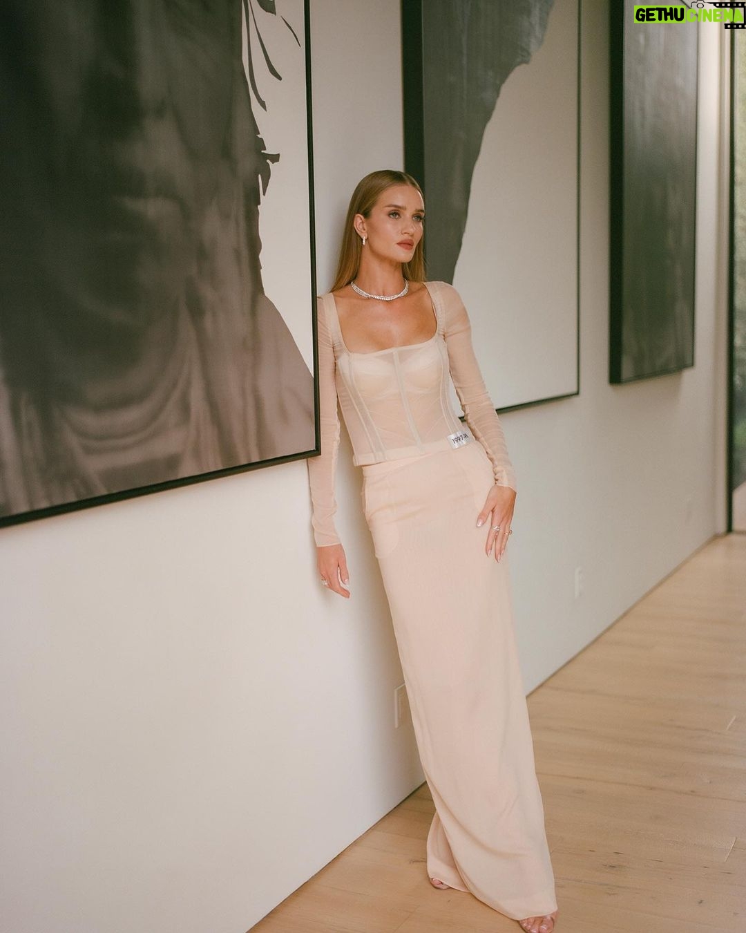 Rosie Huntington-Whiteley Instagram - La Dolce Vita 🤍