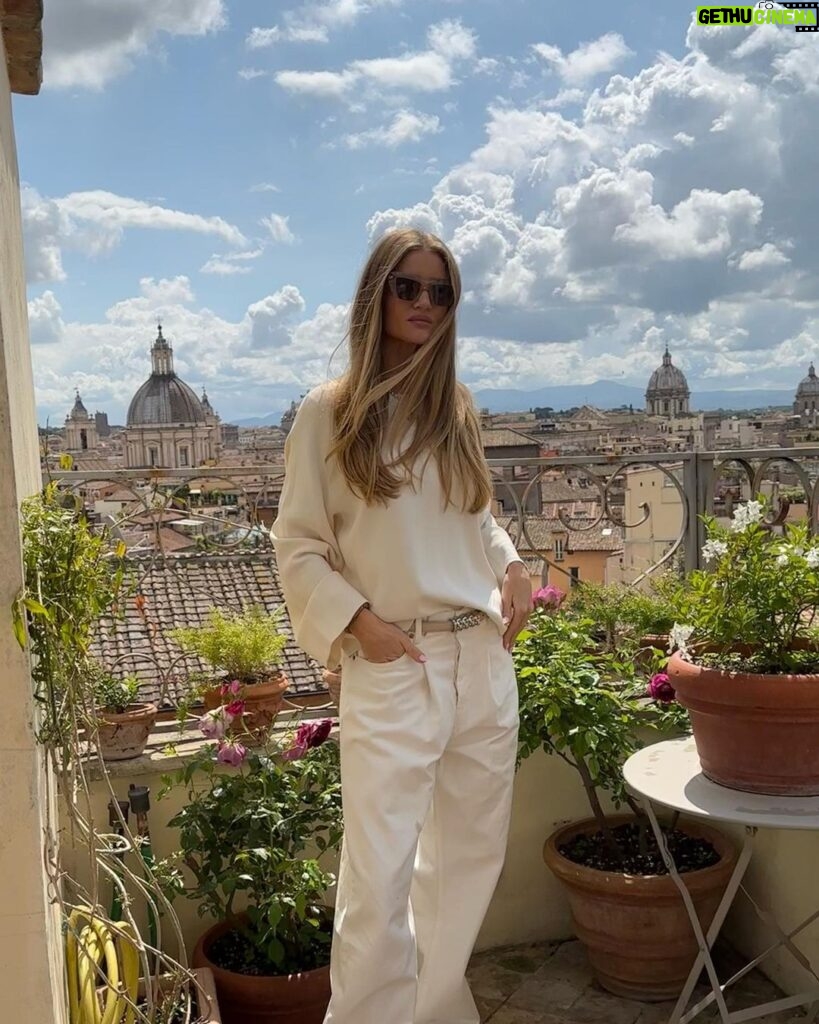 Rosie Huntington-Whiteley Instagram - Rome you were an absolute dream 🤍 Rome, Italy