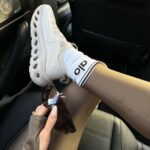 Rosie Huntington-Whiteley Instagram - Alo moves @alo #AD